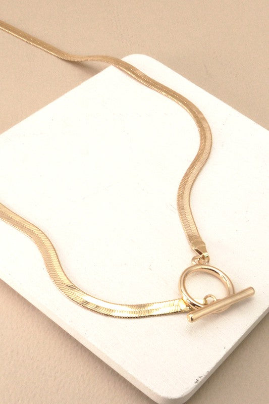 The Gold Snake Chain With Toggle