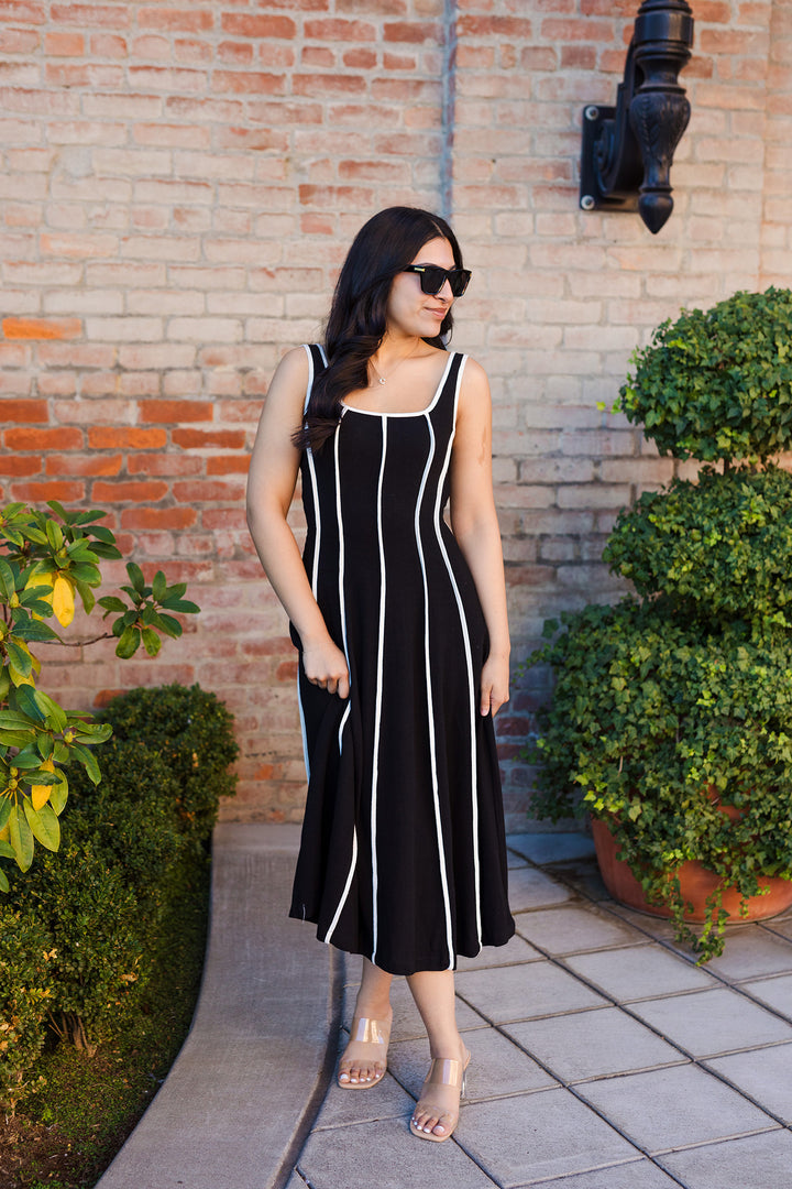 The Savannah Linen Midi Dress