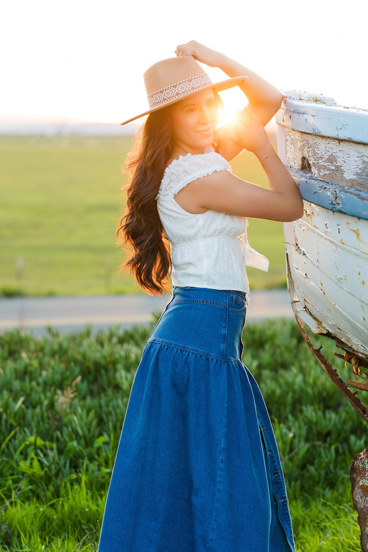 The Chantilly White Tie Front Top