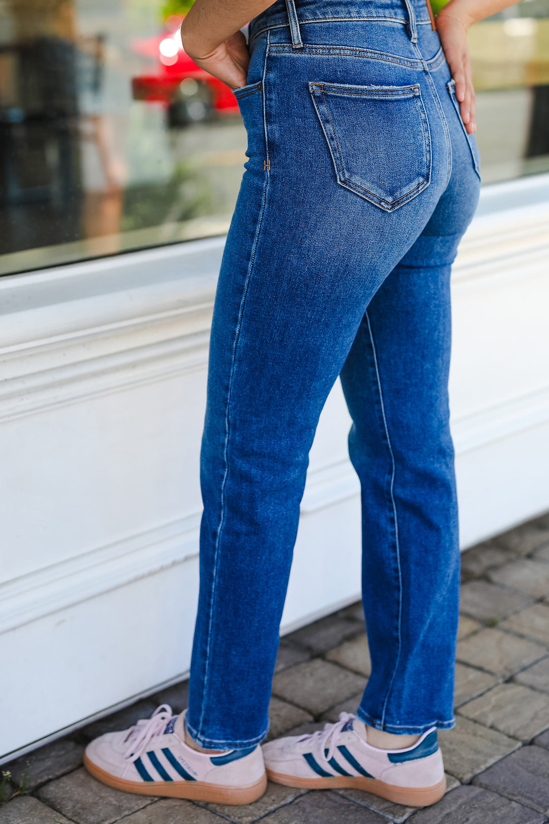 The Luna Clean Straight Leg Jeans